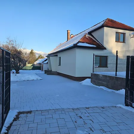 Dom Pod Lipou Appartamento Liptovský Mikuláš