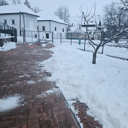 アパート Dom Pod Lipou