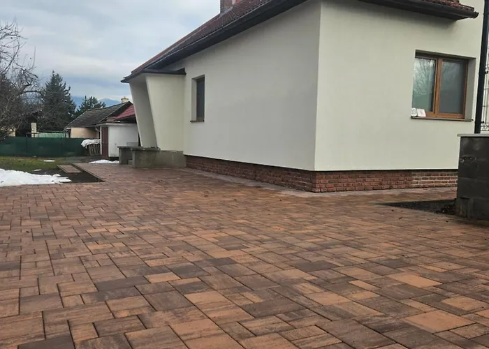 Dom Pod Lipou アパート Liptovský Mikuláš