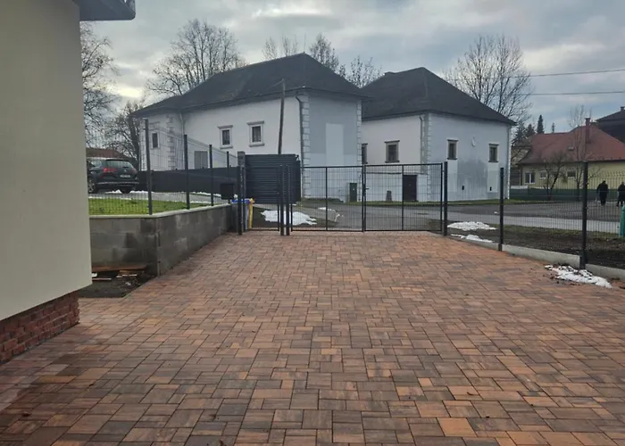 Dom Pod Lipou Apartment *